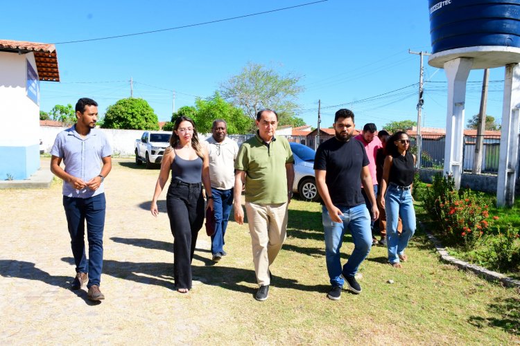 Prefeito Antônio Reis visita o Centro de Zoonoses e acompanha avanços no atendimento gratuito a animais