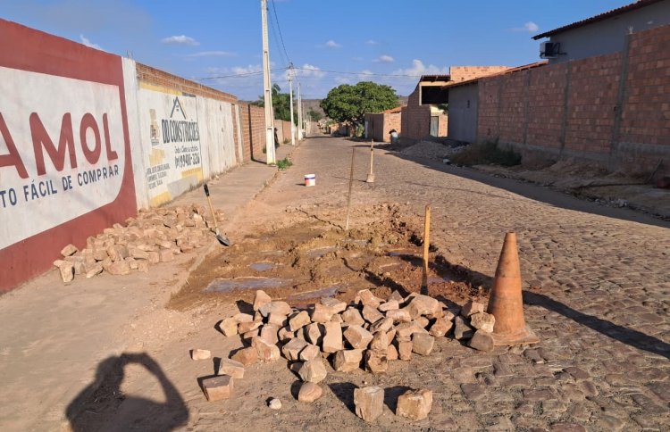 Mais de 30 vias de Floriano são contempladas com a operação tapa-buracos no mês de setembro