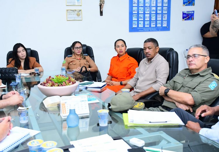 Prefeitura de Floriano realiza reunião estratégica sobre gestão de riscos e desastres no período chuvoso