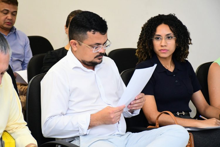 Prefeitura de Floriano realiza primeira reunião com secretariado para entrega do QDD 2026