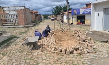 Prefeitura de Floriano realiza operação Tapa-Buracos em 14 bairros no mês de fevereiro