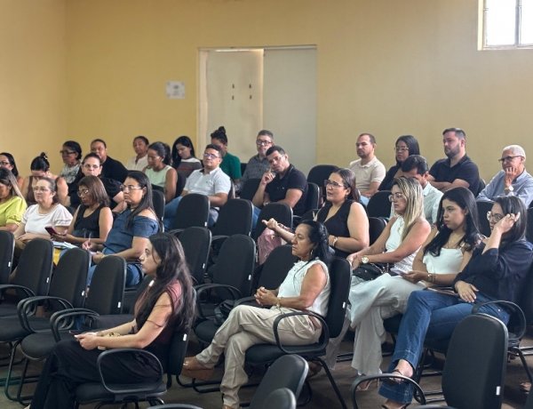 Controladoria de Floriano promove capacitação para fiscais de contratos