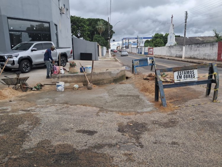 Prefeitura de Floriano realiza operação Tapa-Buracos em 14 bairros no mês de fevereiro