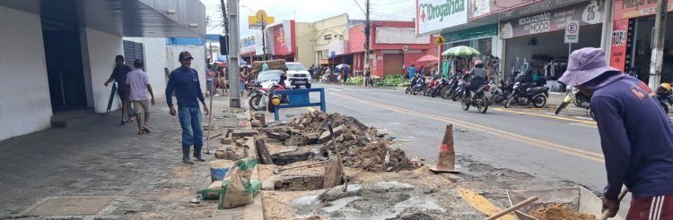 Prefeitura de Floriano realiza operação Tapa-Buracos em 14 bairros no mês de fevereiro