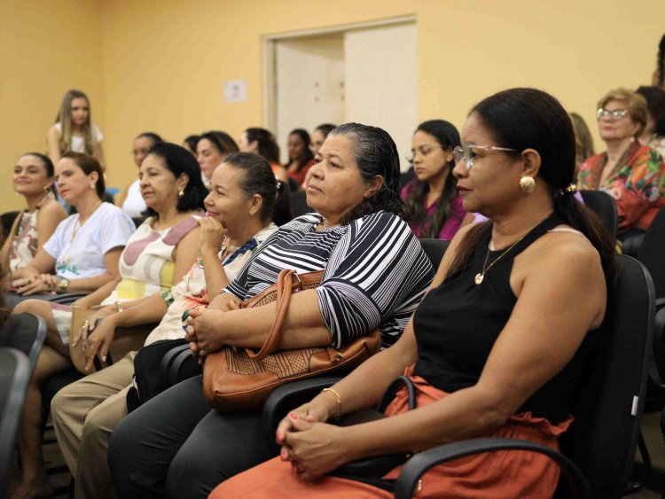 Sala do Empreendedor de Floriano realiza palestra em alusão mês da mulher em parceria com o Sebrae