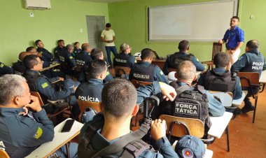 Prefeitura de Floriano apresenta serviços do Saúde Digital a policiais do 3º BPM