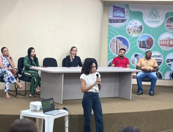 Prefeitura de Floriano realiza audiência pública para discutir elaboração da LDO 2027