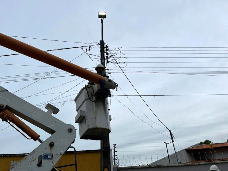Iluminação Pública: Prefeitura de Floriano realiza mais de 800 serviços em março