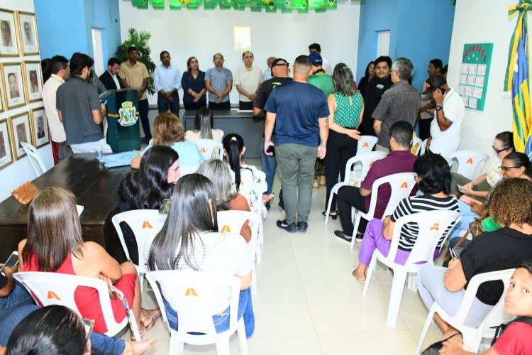 Prefeitura de Floriano assina ordens de serviço para obras de infraestrutura, lazer e educação no município