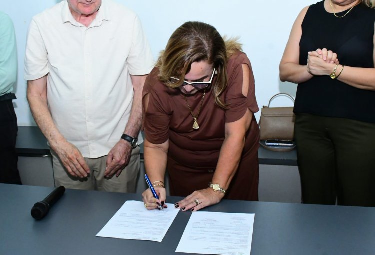 Assinadas ordens de serviços para obras nas áreas da Educação e Infraestrutura em Floriano