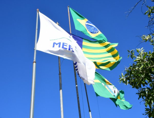 129 ANOS: Floriano celebra o Dia da Bandeira do município com solenidade cívica e Feira da Agricultura Familiar